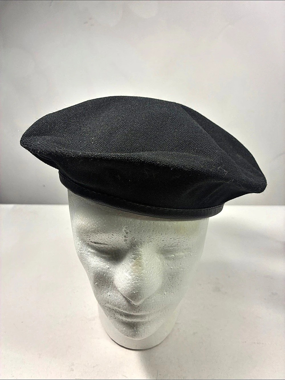 Black Wool Beret Size 7